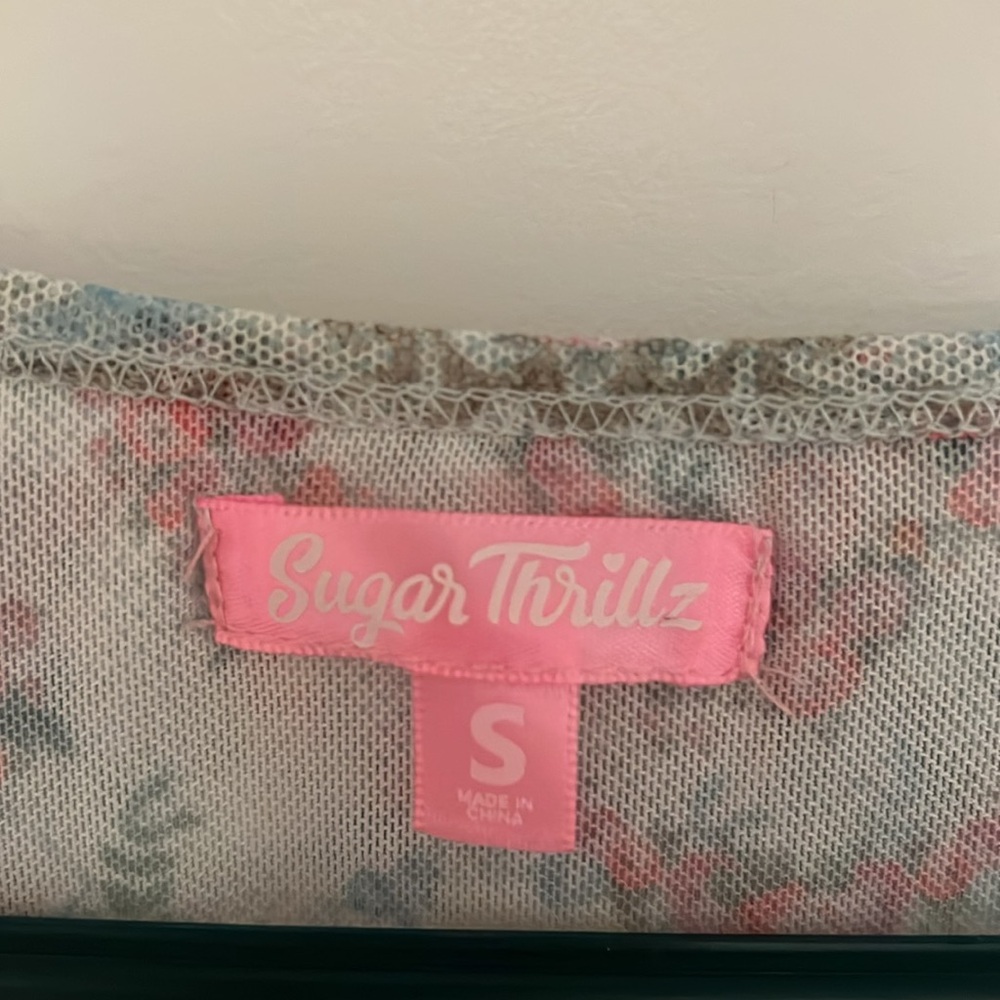 Sugar Thrillz Floral Blouse - Picture 3 of 6